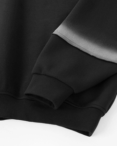 Sudadera con capucha negra con efecto degradado de capa de aire, estilo urbano americano, estampado con efecto borro de imagen térmica, lavado blanqueado y corte holgado - Product Image 5