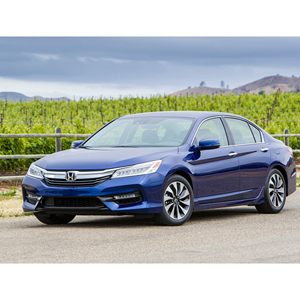 Vehículo bien cuidado, interior y exterior limpios, suspensión fuerte, Honda Accord usado y experiencia de conducción confiable. - Product Image 2