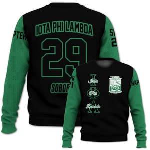 Chaqueta Universitaria Personalizada Iota Phi Lambda en Negro y Verde Esmeralda, Suéter Tejido con Escudo y Insignia de la Hermandad - Product Image 4