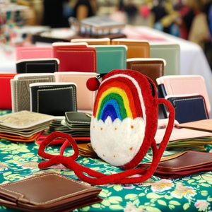 Monedero Corto de Fieltro Arcoíris Tejido a Mano Lamatar1, Monedero para Mujer con Cierre de Cremallera Principal, Alta Calidad, Nepal - Product Image 6