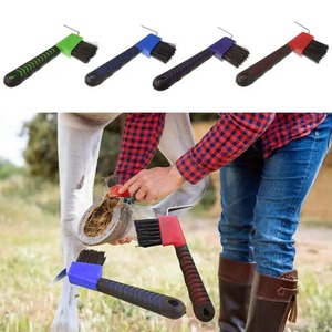 Juego de limpiadores de pezuñas metálicos para caballos, 4 herramientas de cepillado con área de agarre para eliminar la suciedad de las ranuras de las pezuñas en el cuidado de la establos. - Product Image 5