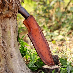 Cuchillo Bowie Hecho a Mano con Mango de Palisandro y Funda de Cuero, Hoja de Acero al Carbono de Espiga Completa, Cuchillo Táctico Personalizado OEM para Caza y Camping - Product Image 6