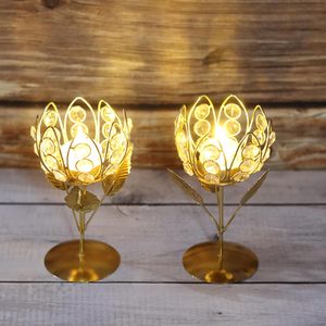 Porte-bougie en cristal doré en forme de tulipe pour la décoration de la maison - Product Image 4