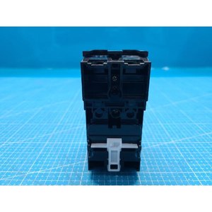 Disjoncteur différentiel Hitachi EB-50E EB-50E 2P 20A d'occasion – Pièces d'équipement semi-conducteur de la génération précédente - Product Image 4