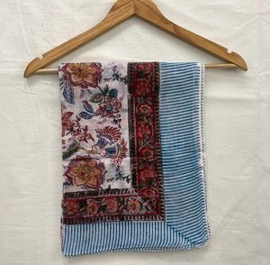 Vente en gros de foulards de plage en coton à imprimé animalier bohème, impression numérique, serviette de plage, sarong, imprimé mandala, MOQ 2 pièces - Product Image 1