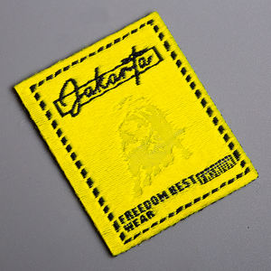 Étiquette de vêtement personnalisable lavable à <span class=keywords><strong>prix</strong></span> d'usine, logo tissé de haute qualité, vente chaude - Product Image 6