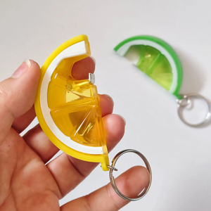 Décapsuleur en forme de citron, porte-clés en plastique, outil de bar, support pour garniture de cocktail, style moderne portable, anneau porte-clés - Product Image 6