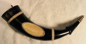 Cuerno Vikingo con Borde Plateado Premium - Product Image 2