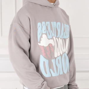 Sudadera con Capucha Bordada y Estampada Heartless in a Cold World, Unisex, Corte Regular, Informal, de Algodón Gris, para Invierno - Product Image 5