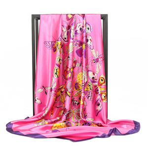 90cm Khăn vuông lớn với hươu và phong cảnh núi in, lụa satin giả, Khăn choàng đa chức năng & Quấn Đầu - Product Image 5