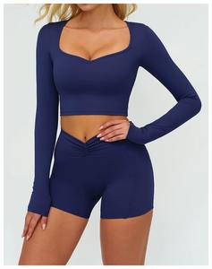 Conjunto Deportivo de Compresión Elástico y Suave para Mujer, Venta al Por Mayor Personalizada, Shorts de Corte en V de Secado Rápido y Sujetador Deportivo con Hebilla Ajustable - Product Image 5