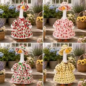 Décoration de jardin d'été : Statue de canard en dentelle imprimée fraises pour véranda - Product Image 5