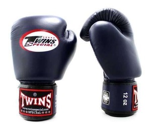 นวมชกมวยไทยมืออาชีพ Twins สีน้ำตาล แบบเต็มนิ้ว หนา 4 ชั้น ระบายอากาศได้ดี ปิดด้วยแถบตีนตุ๊กแก คุณภาพสูง สำหรับยิม - Product Image 2