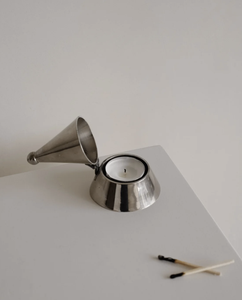Support de bougie chauffe-plat moderne en métal avec éteignoir conique, support décoratif de table pour la décoration intérieure, la salle à manger et l'ambiance - Product Image 6