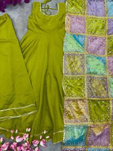 Nouvelle collection de robes Anarkali pour femmes, idéales pour les fêtes, Diwali et mariages, en tissu Roman Simmer, avec bordure en dentelle Gota sur tulle doux et épais, style Salwar Kameez, en organza, livraison rapide - Product Image 5