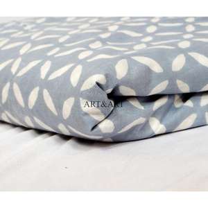 Tissu en coton indien imprimé à la main à motifs floraux, très prisé, pour robes et tuniques en sergé bio teint pour filles et femmes - Product Image 6