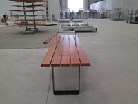 Banc de jardin en acier galvanisé et WPC, sans dossier, taille et design personnalisés, vente en gros directe d'usine