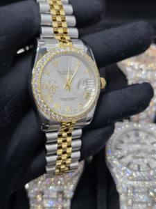 Montre automatique de luxe pour femme avec cadran analogique personnalisé de 36 mm, bracelet en acier inoxydable et boîtier en moissanite - Product Image 2