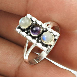 Anillo de plata de ley 925 con múltiples piedras preciosas, amatista y piedra lunar arcoíris, anillos bohemios para mujeres y niñas. - Product Image 1
