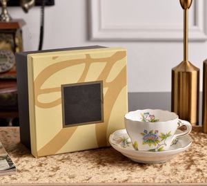 Ensemble tasse et soucoupe en porcelaine fine faits à la main, écologiques, pour le thé de l'après-midi - Product Image 5