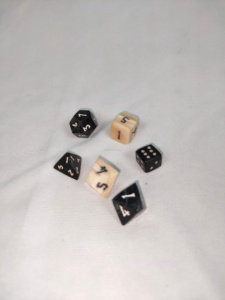 ชุดเขาควายและกระดูกลูกเต๋าเหมาะสำหรับการผูกขาดและเกมกระดานแฮนด์เมดจากอินเดีย - Product Image 6