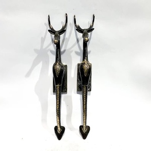 Poignée de porte en fer forgé à la main en forme de tête de cerf, finition peinte, style traditionnel, installation facile pour portes - Product Image 2