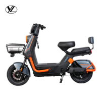 Scooter électrique classique à deux roues avec frein à disque, moteur 2000W, batterie lithium étanche, pour les trajets quotidiens