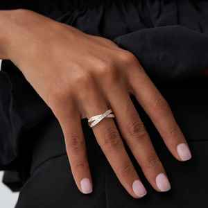 แหวนเพชรเพาะเลี้ยง 1.50 กะรัต ทรงไขว้ ทองคำแท้ 14K ทรงบาแก็ตต์ สำหรับงานแต่งงานหรือวันครบรอบ - Product Image 5