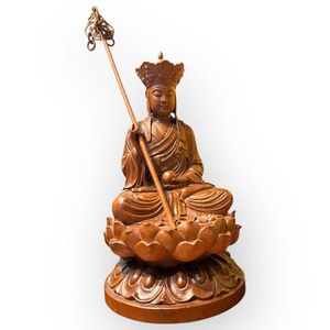 La statue de Ksitigarbha Bodhisattva est sculptée d'un seul bloc de bois de Huong. - Product Image 6