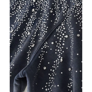 เสื้อฮู้ดซิปเต็มตัวแบบกำหนดเองสำหรับผู้ชาย ประดับด้วยคริสตัลทั่วตัว หรูหรา หนักแน่น - Product Image 4