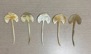 ส้อมผมทำมือจากเขาควาย แกะสลักรูปดอกไม้ งานฝีมือธรรมชาติ ของสะสม - Product Image 6