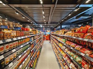 Présentoir double face personnalisé ADONG A29 | Étagères en acier pour magasins de collations | OEM/ODM Vietnam - Product Image 2