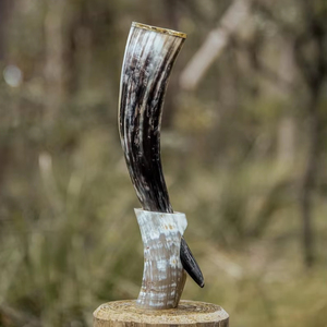 Mug à boire en corne artisanal de style viking, nouveau design pour la bière et le café, mug à boire en corne naturelle - Product Image 1
