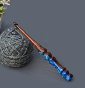 Resin Wood <b>Crochet</b> <b>Hook</b> Handmade Lightweight Needle for Yarn Craft <b>Crochet</b> and Knitting Use - Product Image 4