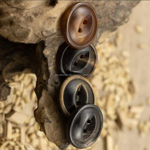 Bouton de corne à dos plat 4 trous personnalisé blanc acheteur bouton de corne véritable de buffle naturel de l'Inde - Product Image 3