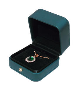 Caja de Joyería Rectangular de Cuero PU con Esquinas Redondeadas y Cierre de Hebilla Decorativa 70x70x45mm para el Día de San Valentín - Product Image 5