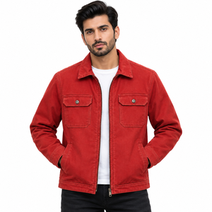 Silueta relajada y estilo versátil, adecuado para actividades al aire libre y para cada una de las chaquetas de lona Premium, con materiales resistentes. - Product Image 1