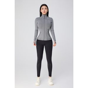 Ensemble de survêtement pour femme à manches longues avec fermeture éclair, col roulé, couleur unie, respirant, style sportif avec poches latérales, idéal pour le printemps - Product Image 1