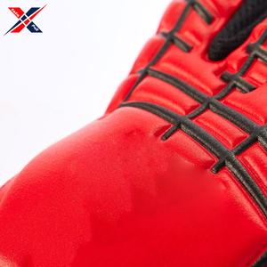 Gants de gardien de but pour l'entraînement et les matchs, avec un matériau flexible et respirant. - Product Image 5