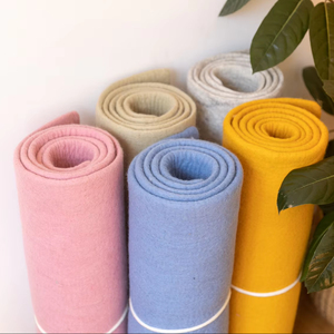 Tapete de Yoga de Lana Hecho a Mano, Fieltro Natural Ecológico Antideslizante, Tapete de Meditación de Lujo para Gimnasio en Casa, Ejercicio Físico - Product Image 1