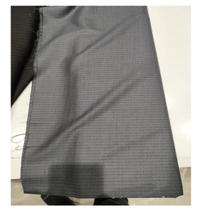 Tela de traje formal para hombre con diseño a cuadros, material textil para blazer, pantalón, costura, confección de ropa y uso en sastrería. - Product Image 1