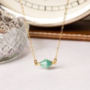 Pendentif en amazonite verte véritable, forme biconique, chaîne en argent 925 plaqué or délicat, style vintage, bijoux de fiançailles - Product Image 1