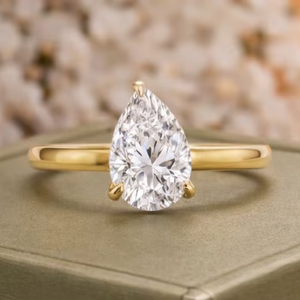Anillo de Compromiso de Oro Sólido de 14K con Diamante Corte Pera, Anillo Solitario con Diamante Cultivado en Laboratorio, Anillo de Novia Minimalista para Mujer - Product Image 1