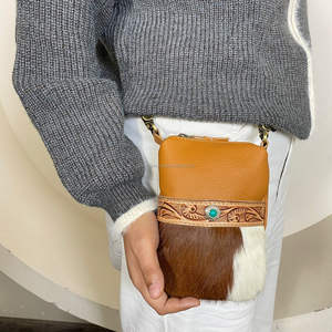 กระเป๋าคาดเอวหนังวัวเครื่องมือทำมือสไตล์ตะวันตกนักออกแบบ2025พร้อมกระเป๋าใส่โทรศัพท์ขนาดเล็กสำหรับขับขี่รถจักรยานยนต์ของผู้หญิง - Product Image 4