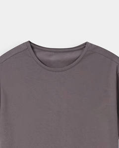 เสื้อยืดคอกลมสีเทา-ม่วง แขนสั้น เนื้อผ้านุ่ม พิมพ์ลายได้ตามสั่ง ผลิตในปากีสถาน ลดราคาพิเศษ - Product Image 3