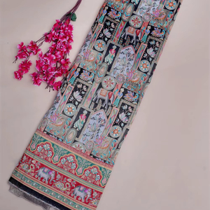 Tissu jacquard en viscose pure noir à imprimé ethnique avec bordure éléphant pour la confection de robes Kurti de créateur - Product Image 1