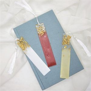 Marcapáginas de Resina Personalizado Hecho a Mano con Diseño Floral para Lectores, Estudiantes, Maestros, Amantes de los Libros, Regalo - Product Image 3