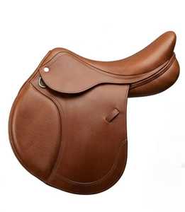 Selle d'Équitation Anglaise FAB en Cuir Marron avec Arceau en Bois – Équipement Professionnel Écologique, Confortable et Durable, Logo Personnalisable - Product Image 4