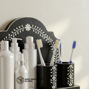 ชั้นวางของในห้องน้ำลายดอกไม้สีดำ ชั้นวางของตกแต่งผนังห้องน้ำทำจากไม้ พร้อมที่วางแปรงสีฟัน - Product Image 2