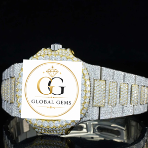 Montre élégante de haute qualité entièrement sertie de diamants en or rose, idéale pour un anniversaire ou une occasion spéciale, disponible à la vente - Product Image 6